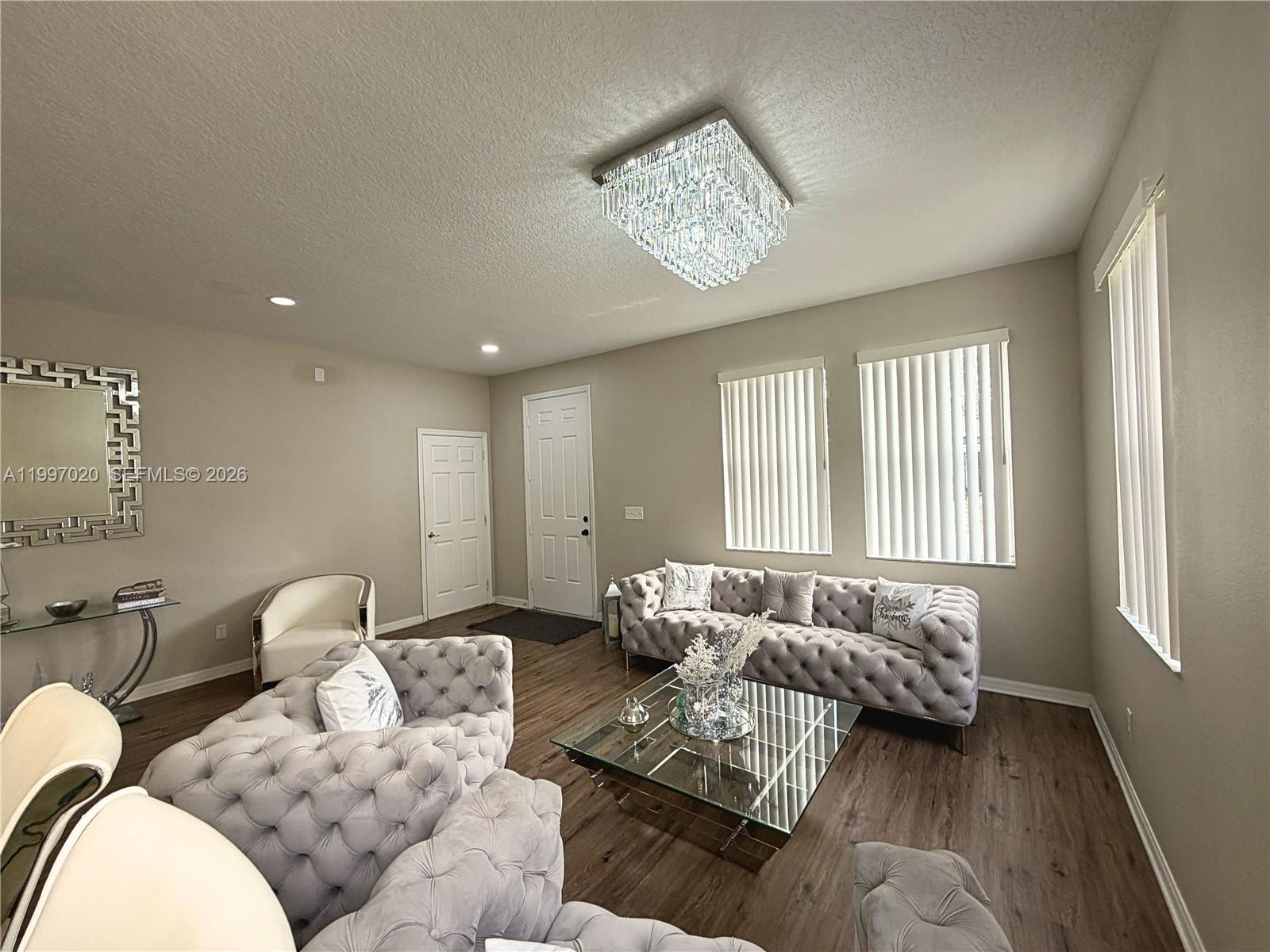 233 Aldridge Lane — photo 8
