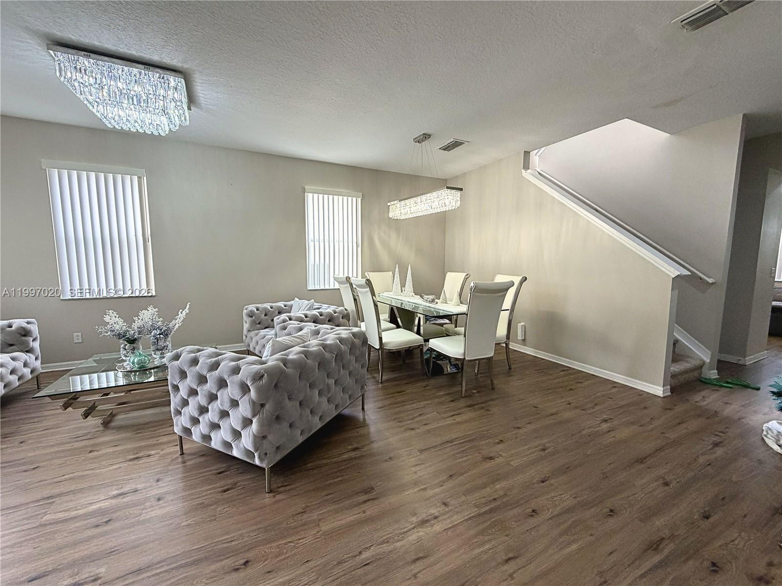 233 Aldridge Lane — photo 9