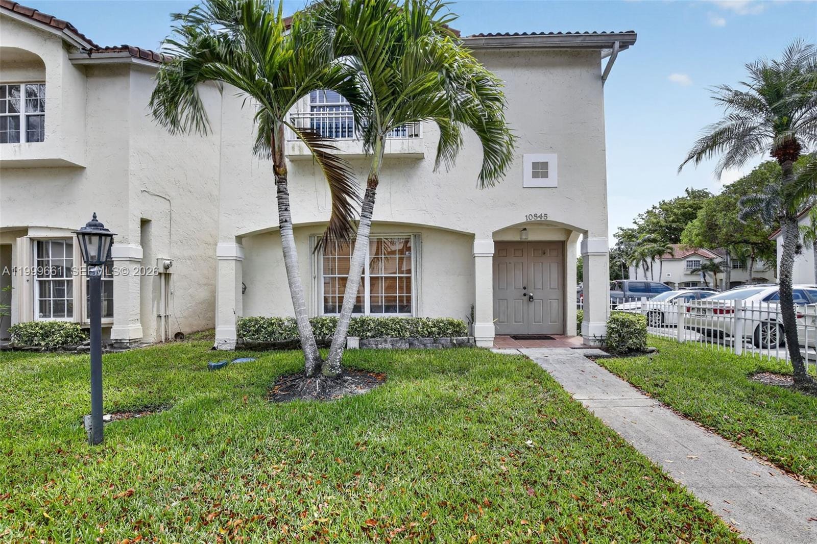 10845 NW 8th Street, Pembroke Pines, FL 33026