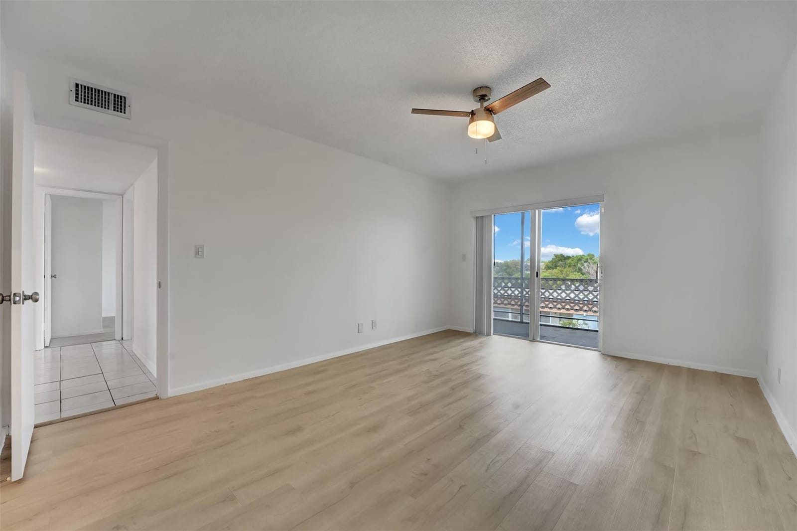6289 Lear Drive 403, Lake Worth, FL 33462 photo 11