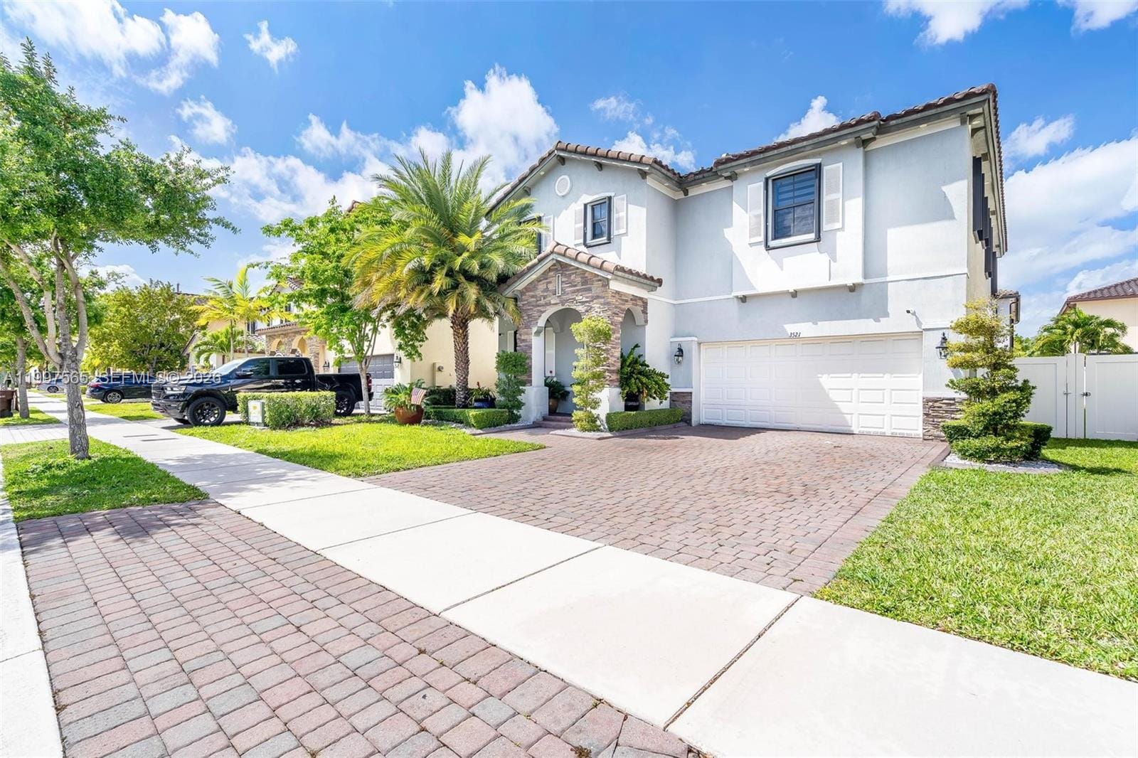 3521 W 92nd Place, Hialeah, FL 33018
