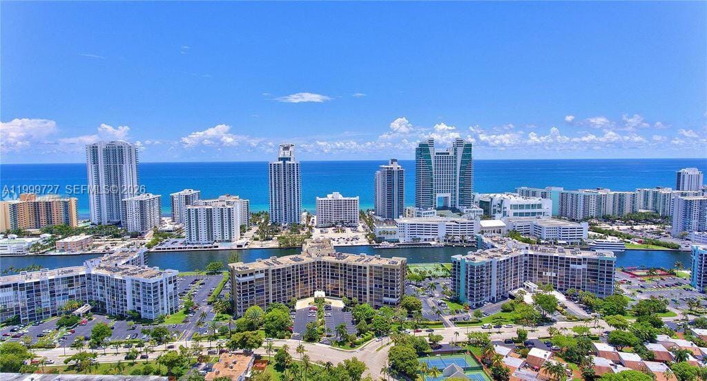 600 Parkview Drive 223, Hallandale Beach, FL 33009 photo 3