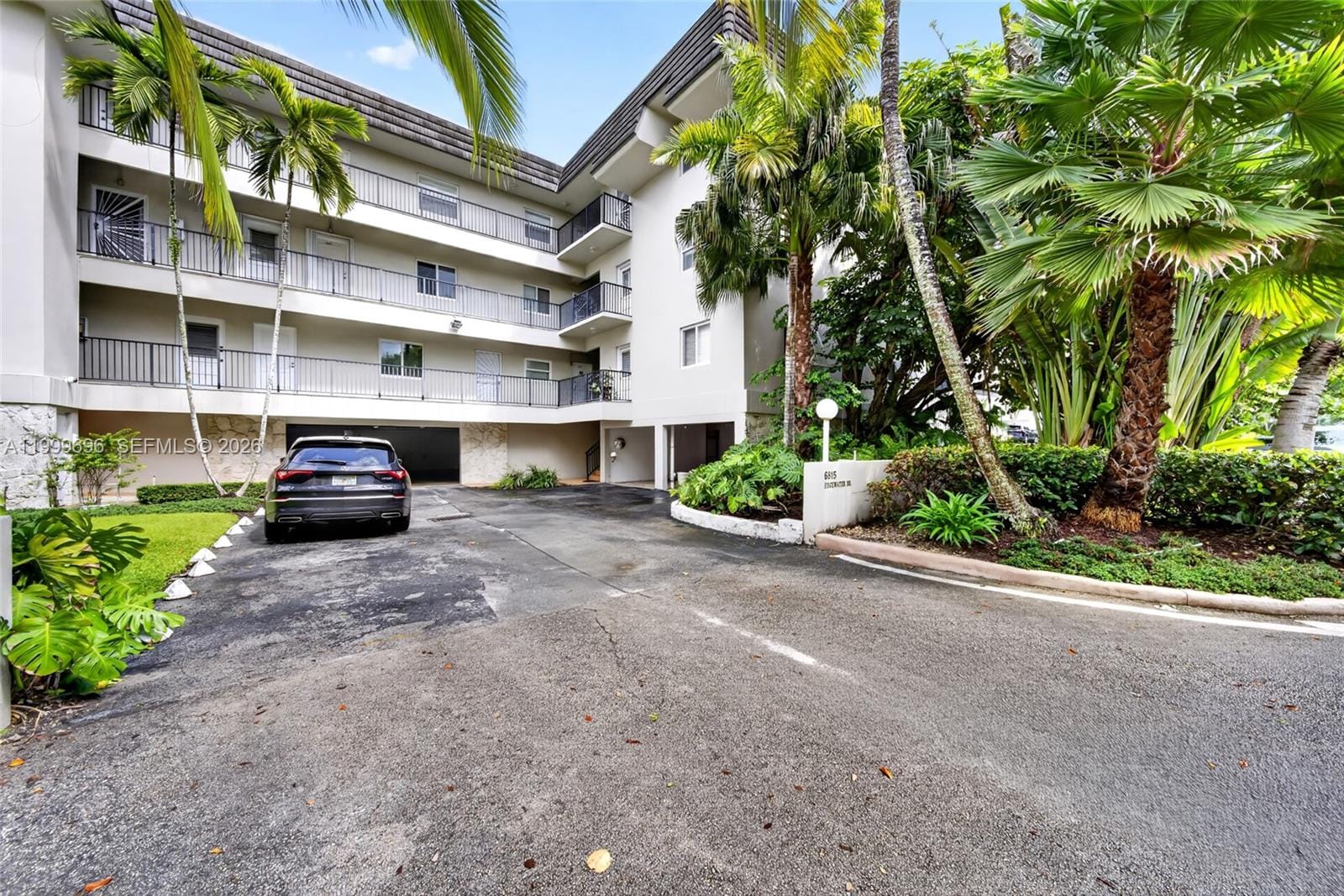 6815 Edgewater Drive 108, Coral Gables, FL 33133 photo 30