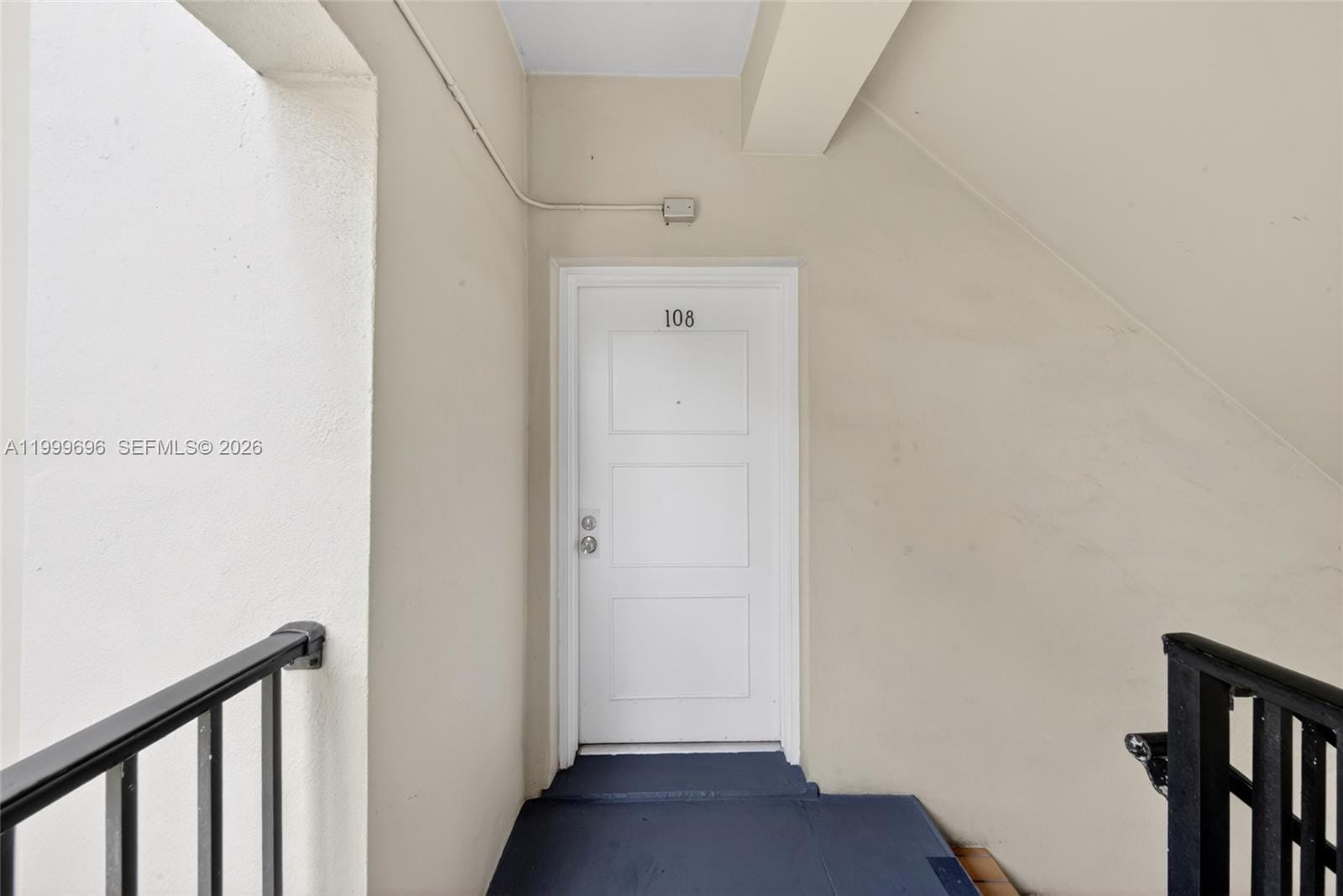 6815 Edgewater Drive 108, Coral Gables, FL 33133 photo 4