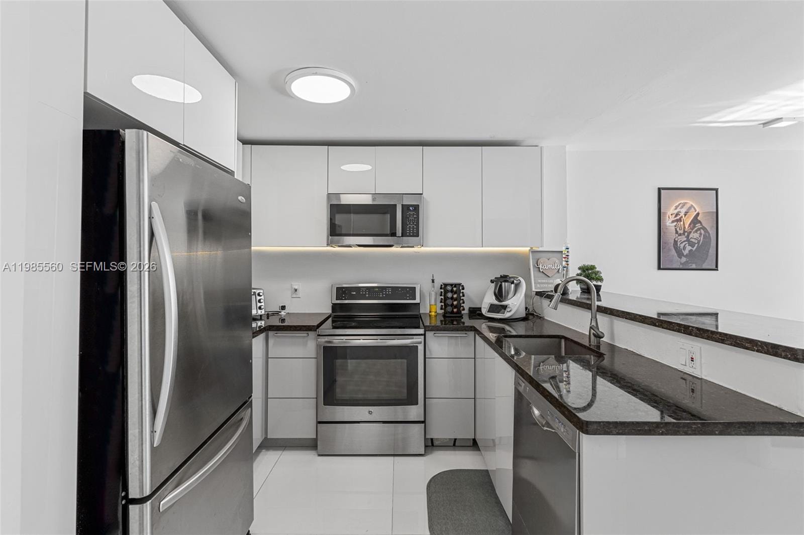 6545 Indian Creek Drive 306 — photo 6