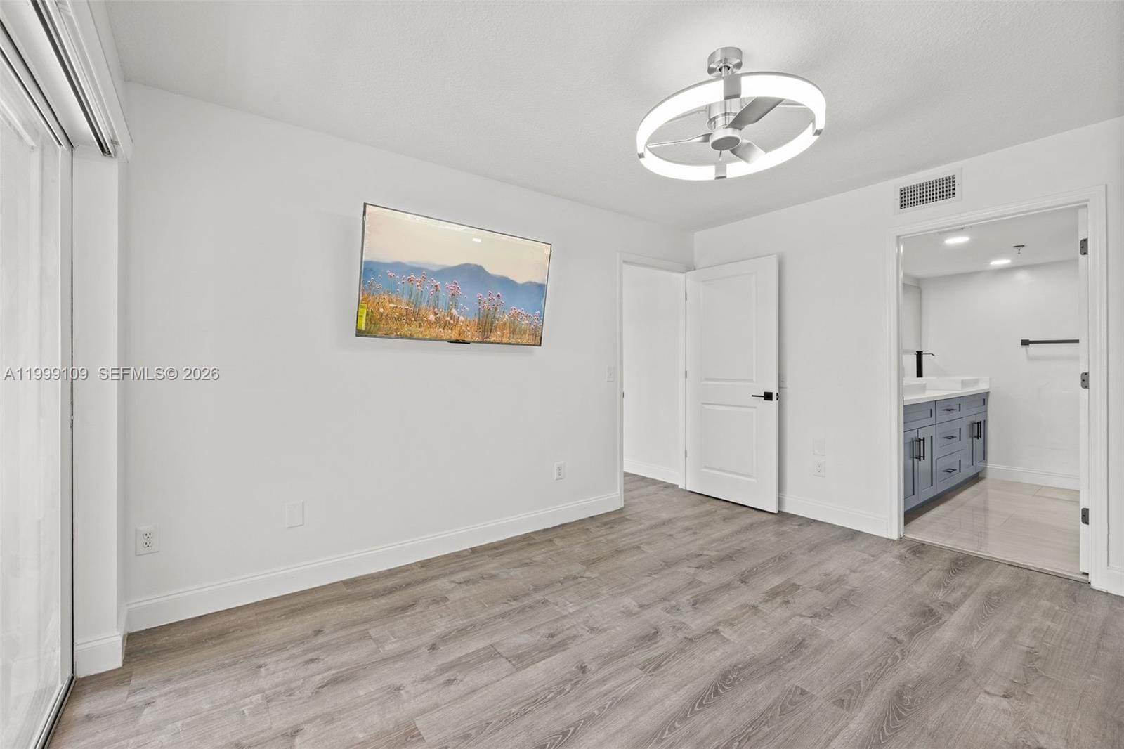 470 S Park Road 7-307 — photo 2