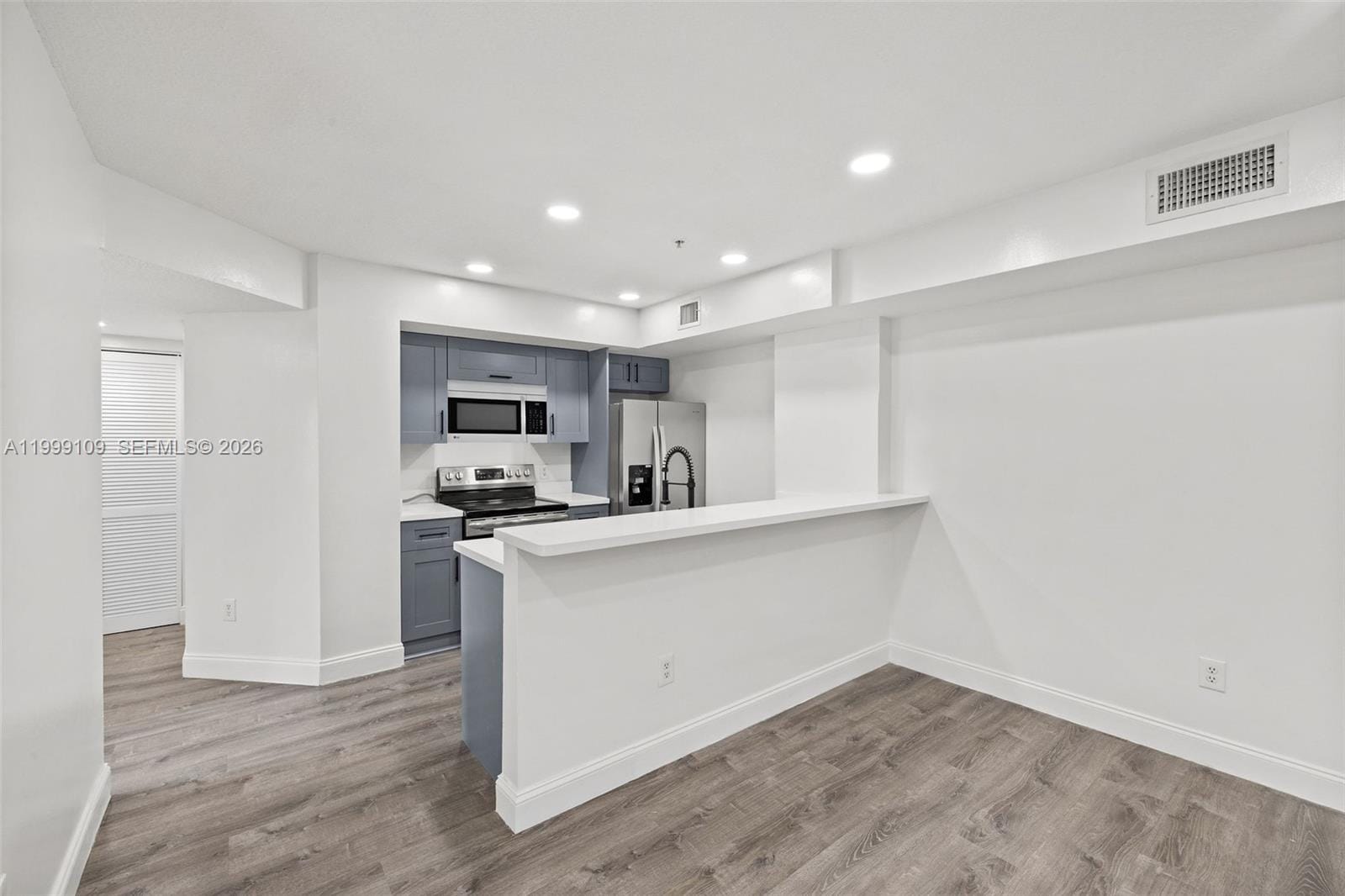 470 S Park Road 7-307 — photo 11