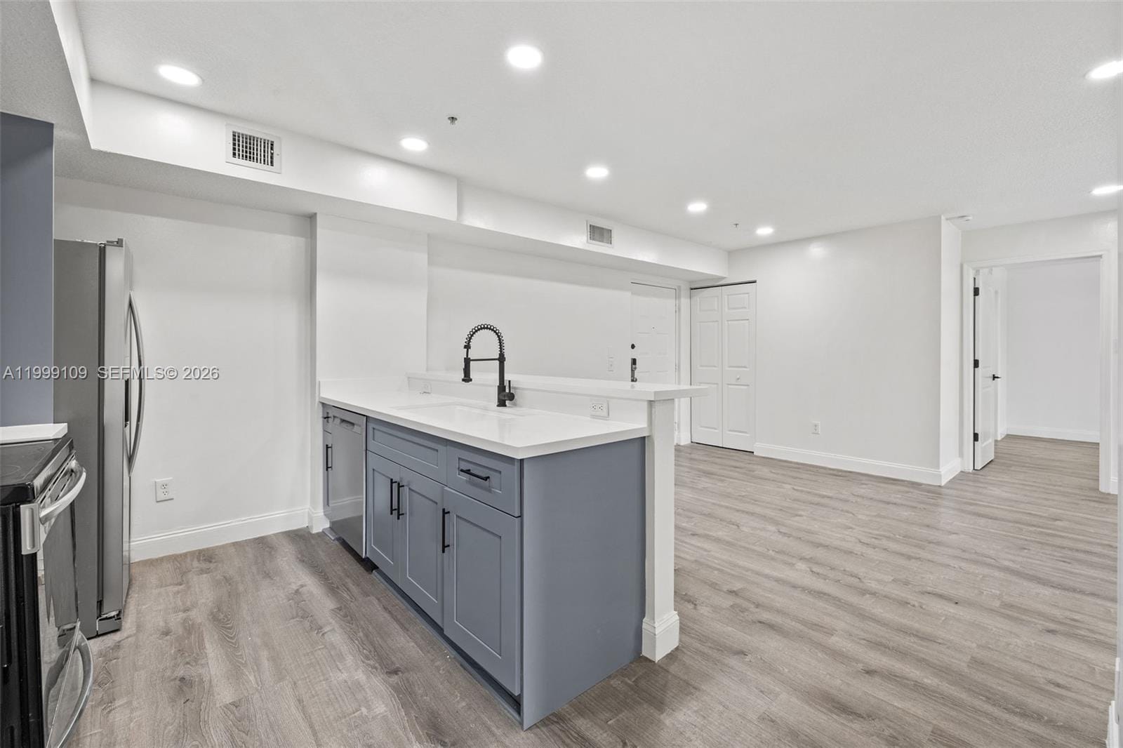 470 S Park Road 7-307 — photo 12
