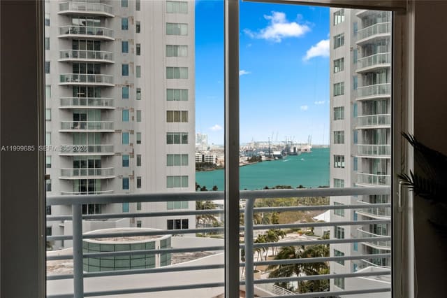 234 NE 3rd Street 1704, Miami, FL 33132