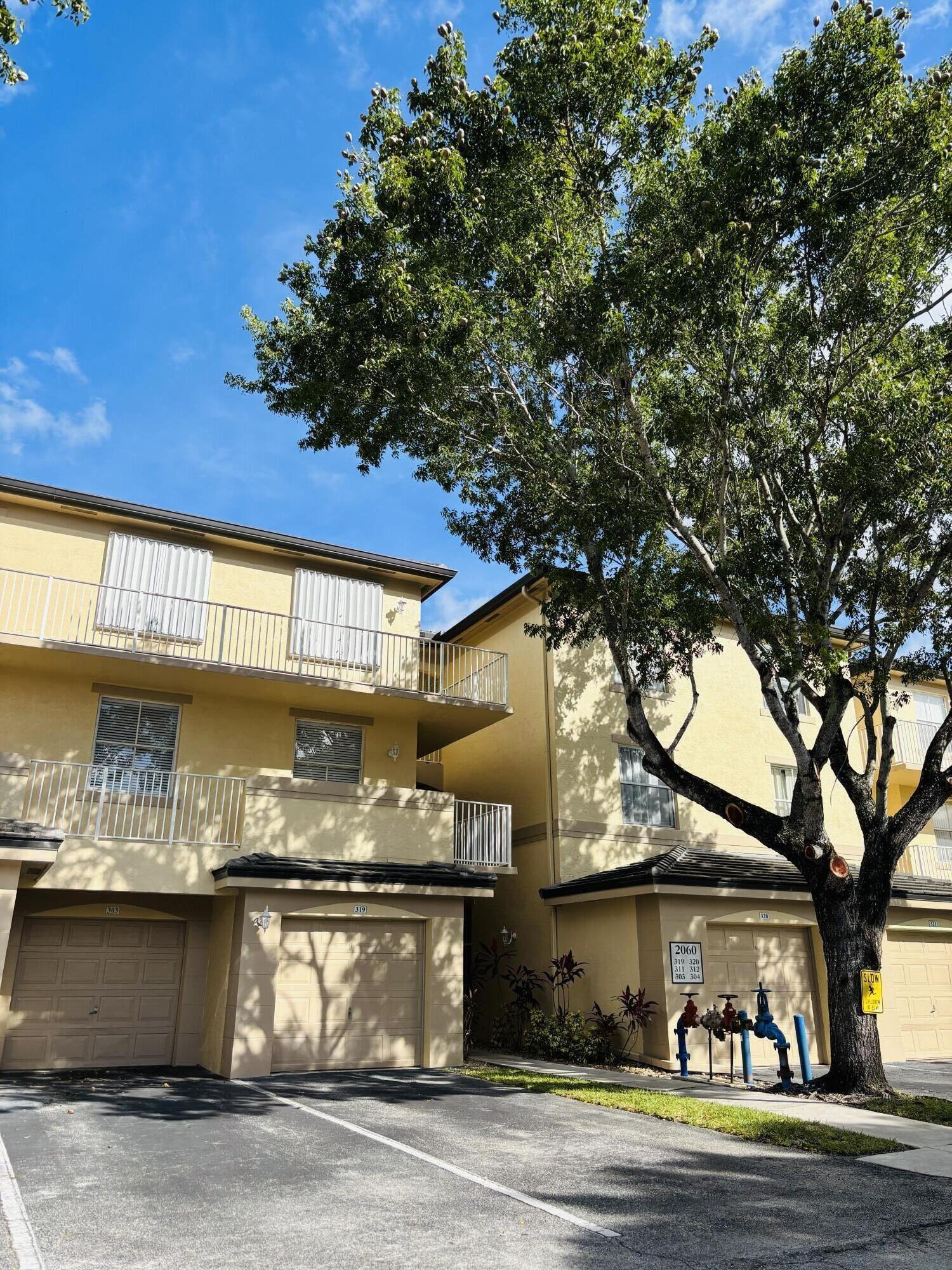 2060 Greenview Shores Boulevard 303, Wellington, FL 33414, Wellington