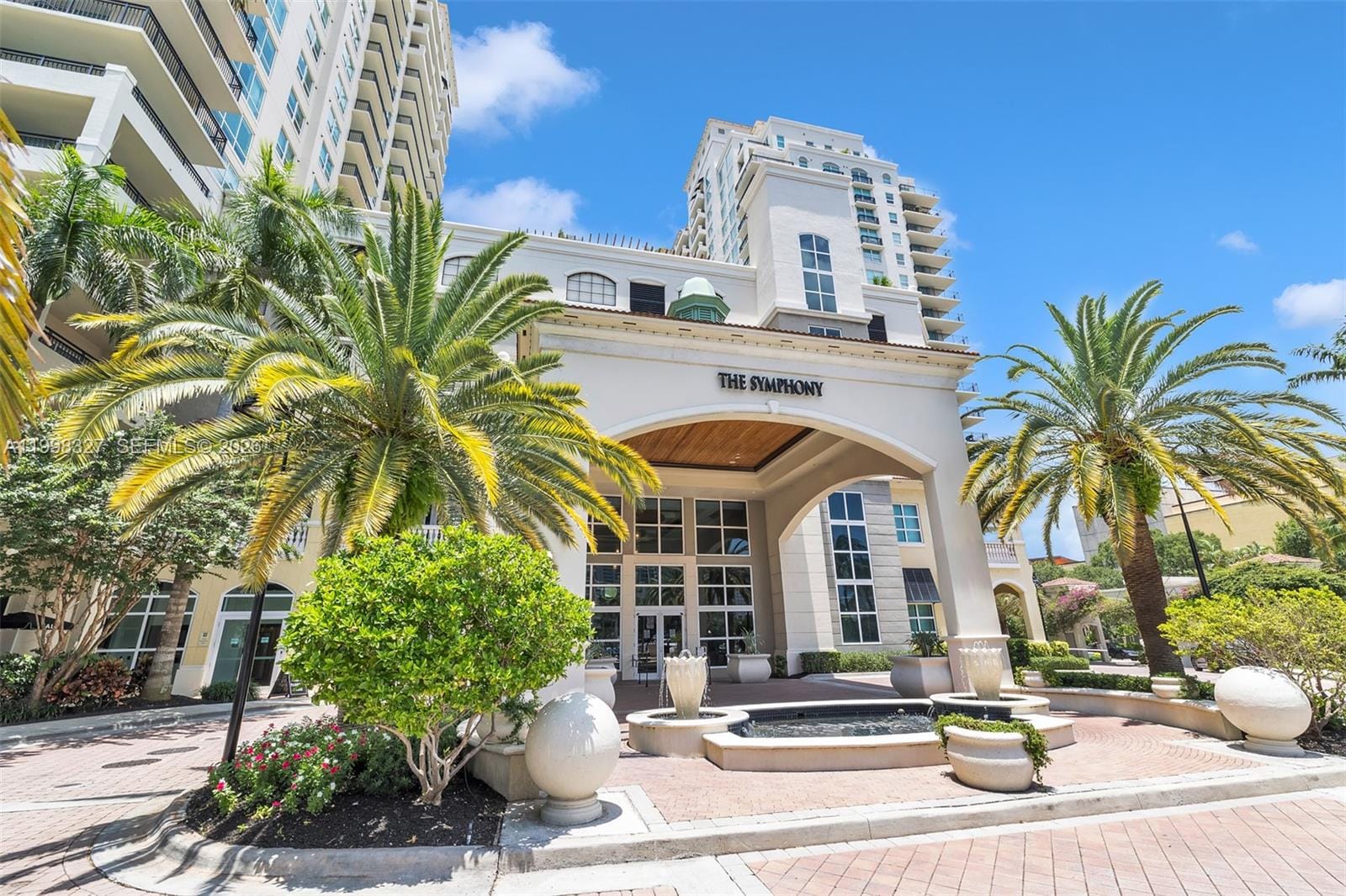 610 W Las Olas Boulevard 1121N — photo 2