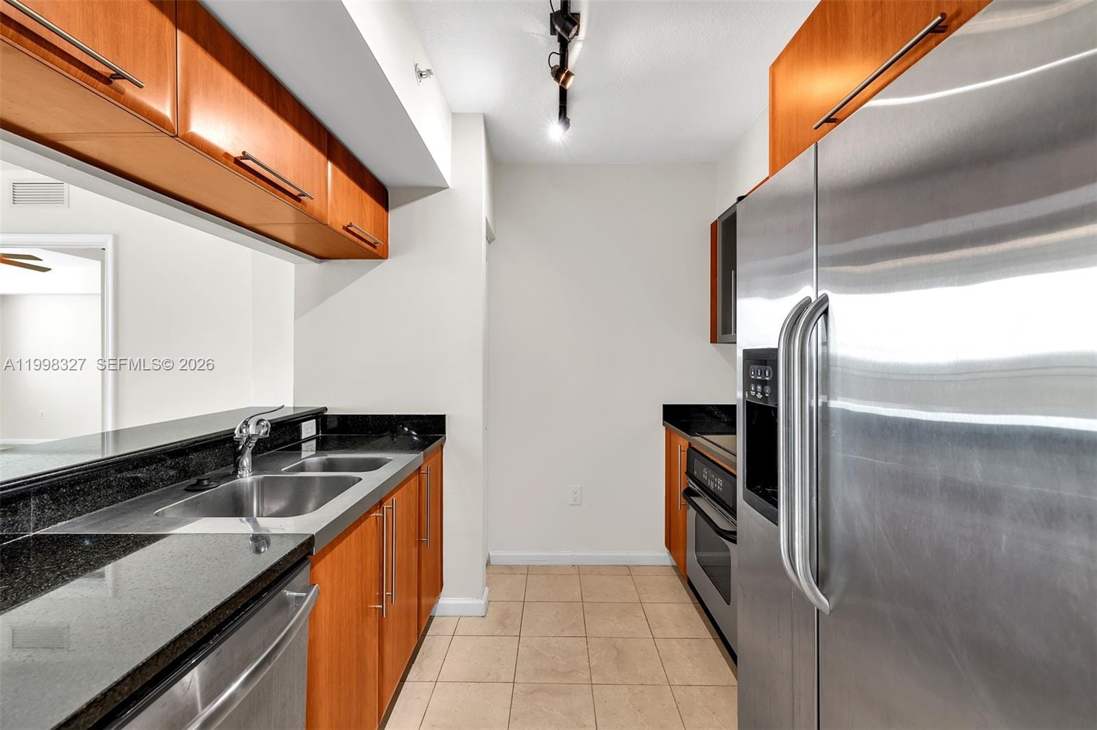 610 W Las Olas Boulevard 1121N — photo 6