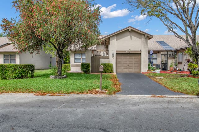 8203 NW 100th Way, sold in Northwood Ii, Tamarac, FL
