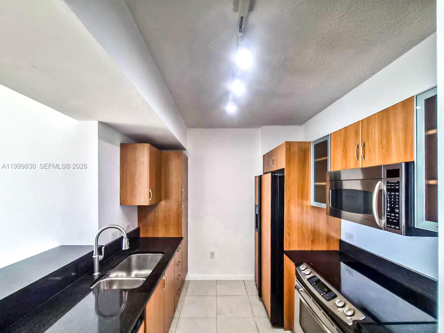 2775 NE 187th Street 513, Aventura, FL 33180, Aventura