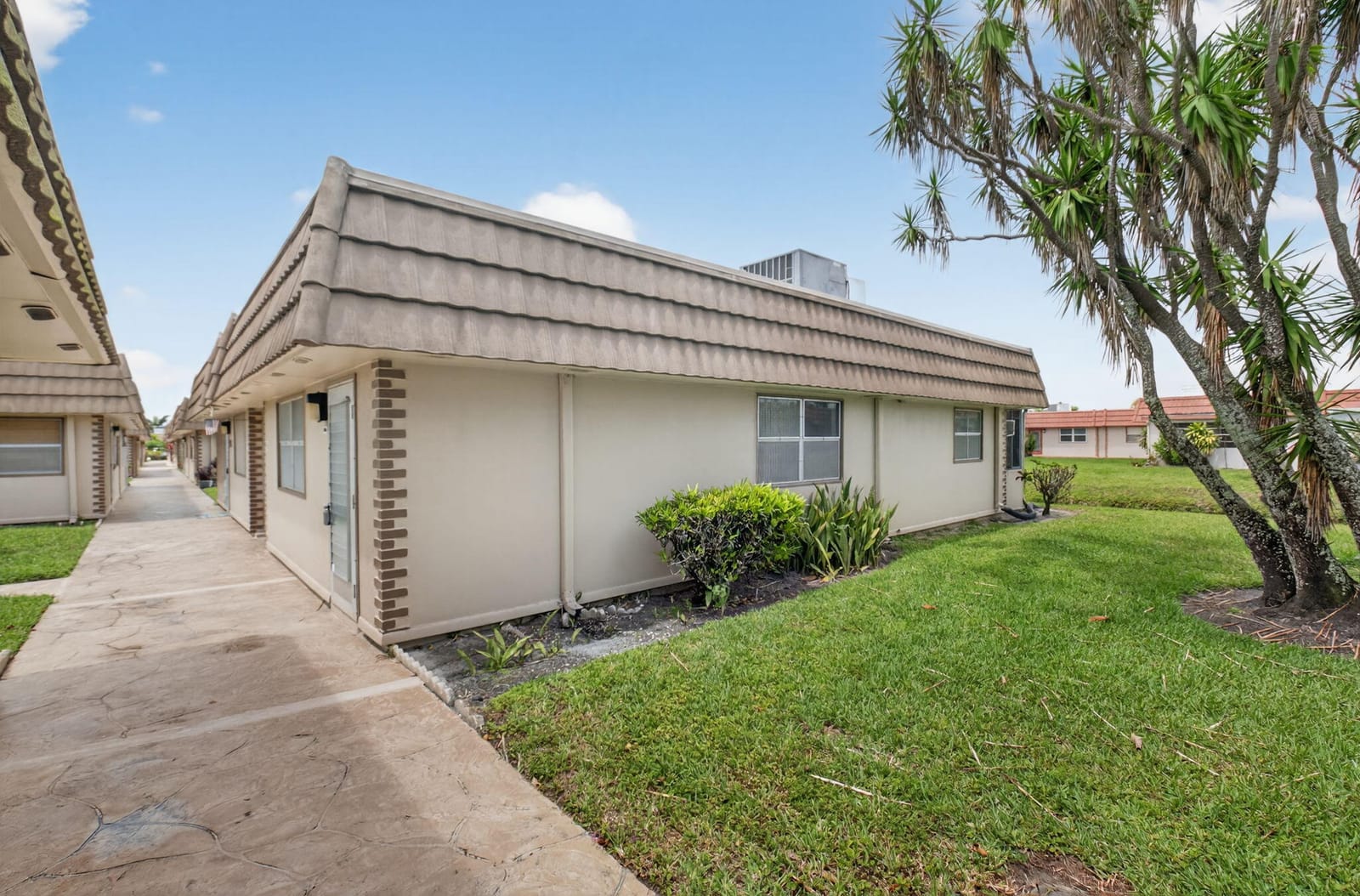 155 Seville G, Delray Beach, FL 33446 photo 21