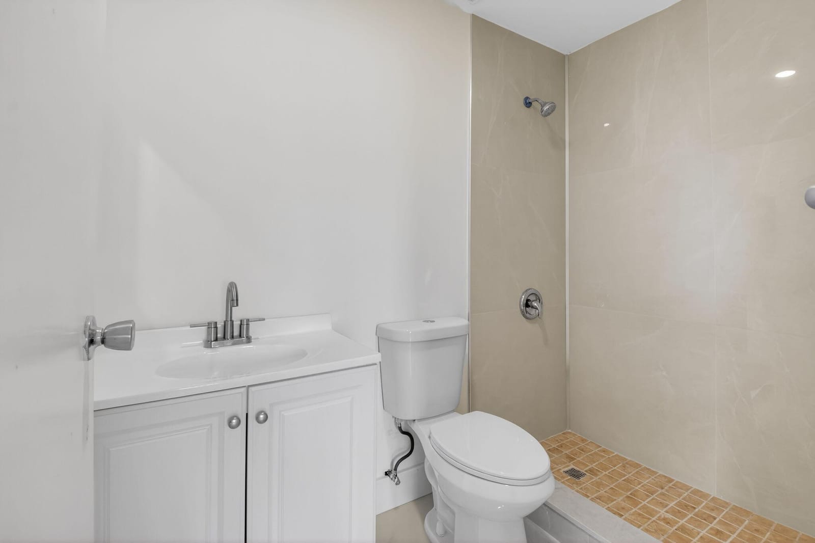 155 Seville G, Delray Beach, FL 33446 photo 8