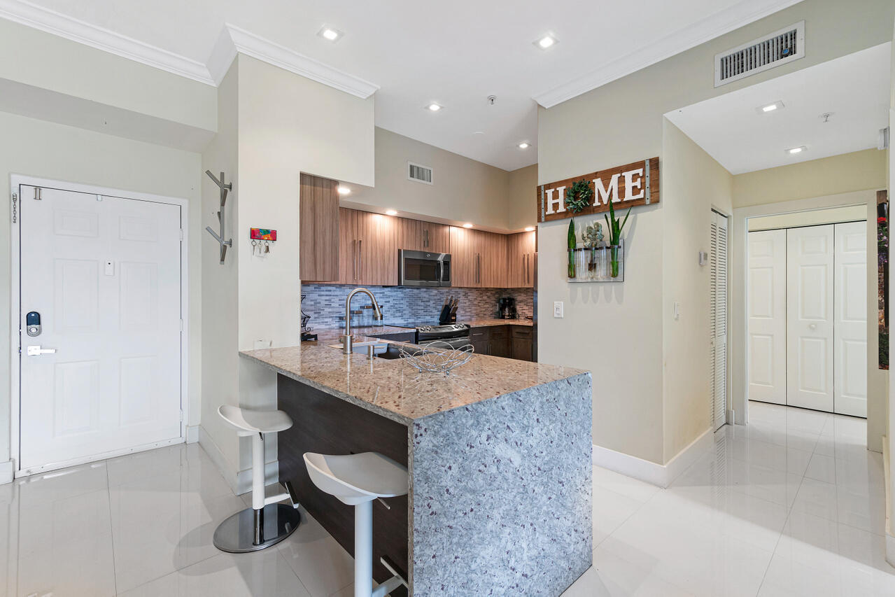 11730 St Andrews Place 302, Wellington, FL 33414, Wellington