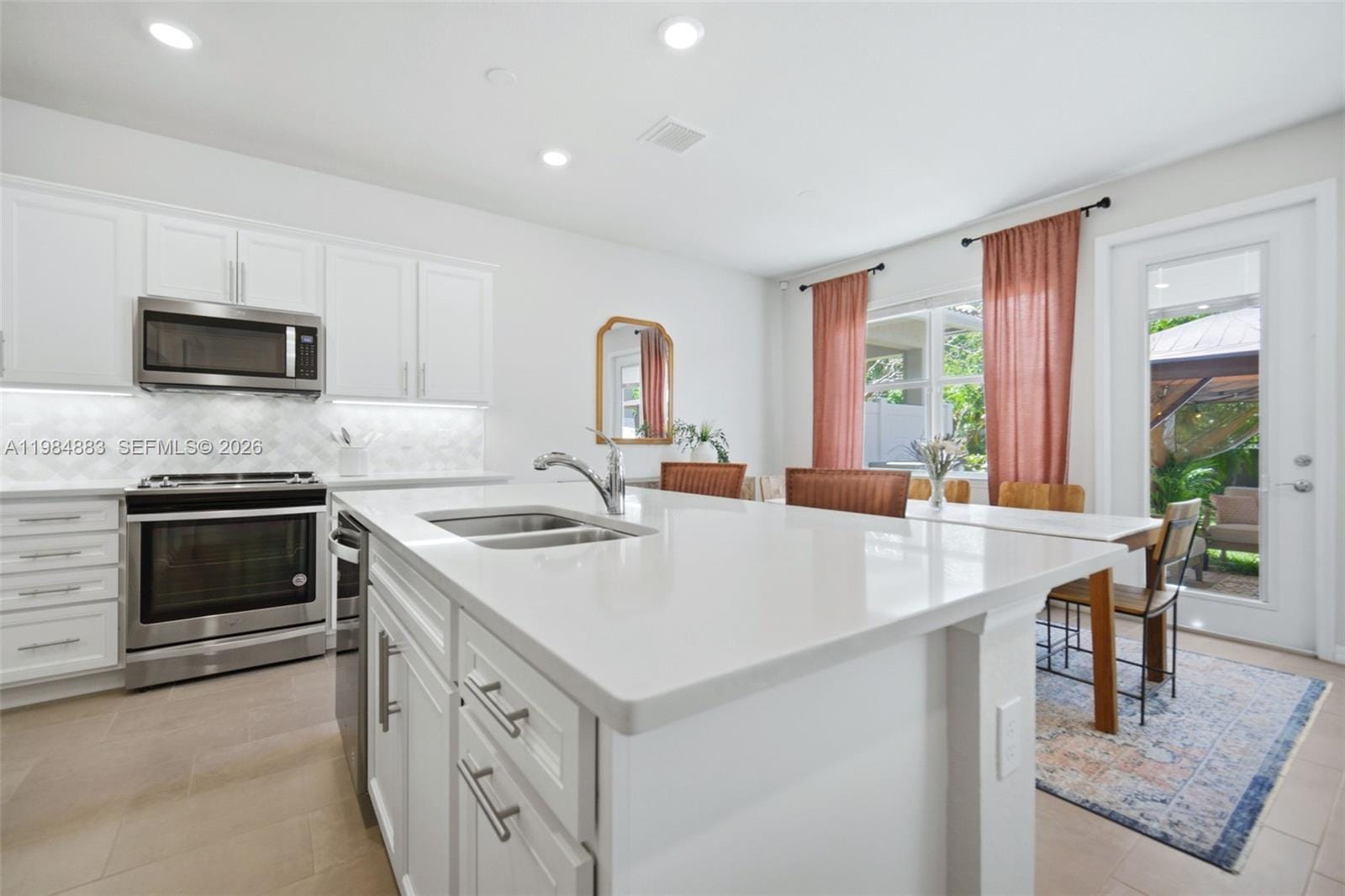 1628 Myrtle Oak Terrace, Hollywood, FL 33021 photo 8