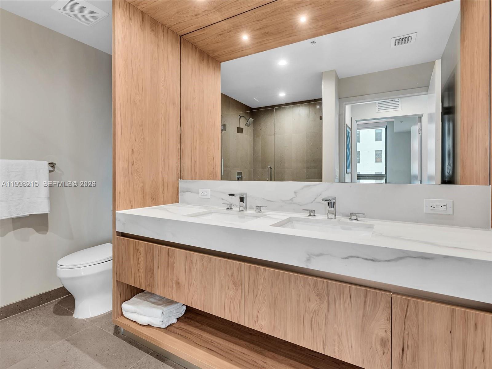 11 NE 6th Street 2214, Miami, FL 33132 photo 17
