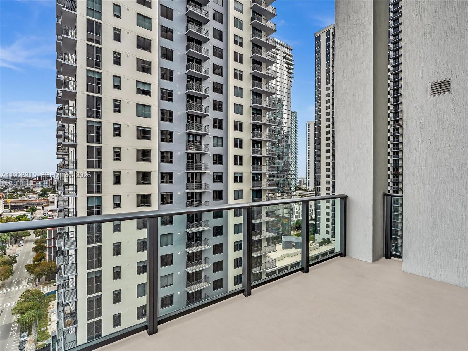 11 NE 6th Street 2214, Miami, FL 33132 photo 21