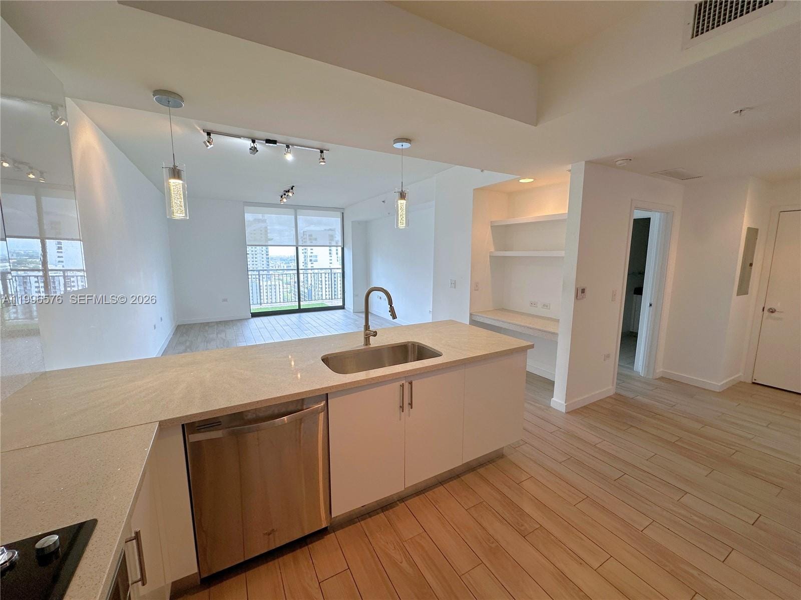 999 SW 1st Avenue 2109 — photo 2