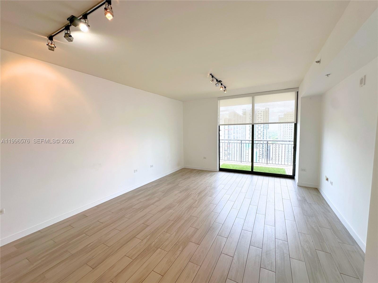 999 SW 1st Avenue 2109 — photo 5