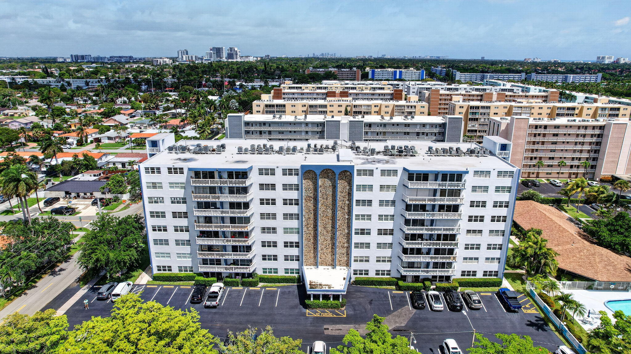 400 NE 12th Avenue 405, Hallandale Beach, FL 33009, Hallandale Beach