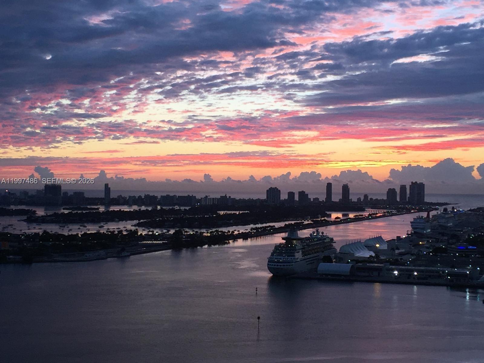 888 Biscayne Boulevard 2709, Miami, FL 33132, Miami