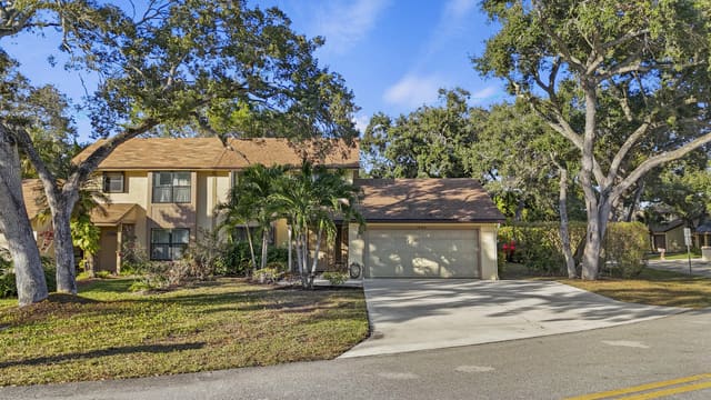 1089 Raintree Drive, sold in Rainwood East Replat, Palm Beach Gardens, FL
