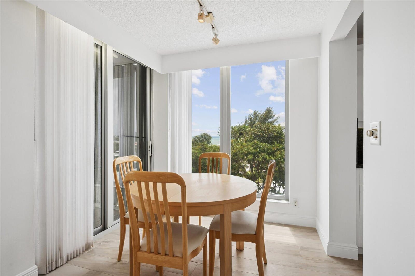 1010 S Ocean Boulevard 501, Pompano Beach, FL 33062 photo 2