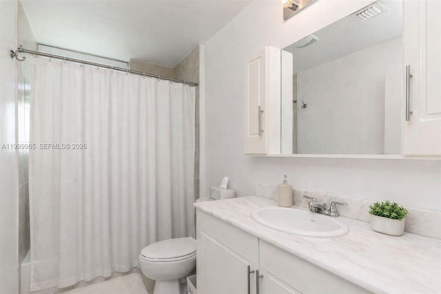 275 NE 18th Street 1103, Miami, FL 33132 photo 5