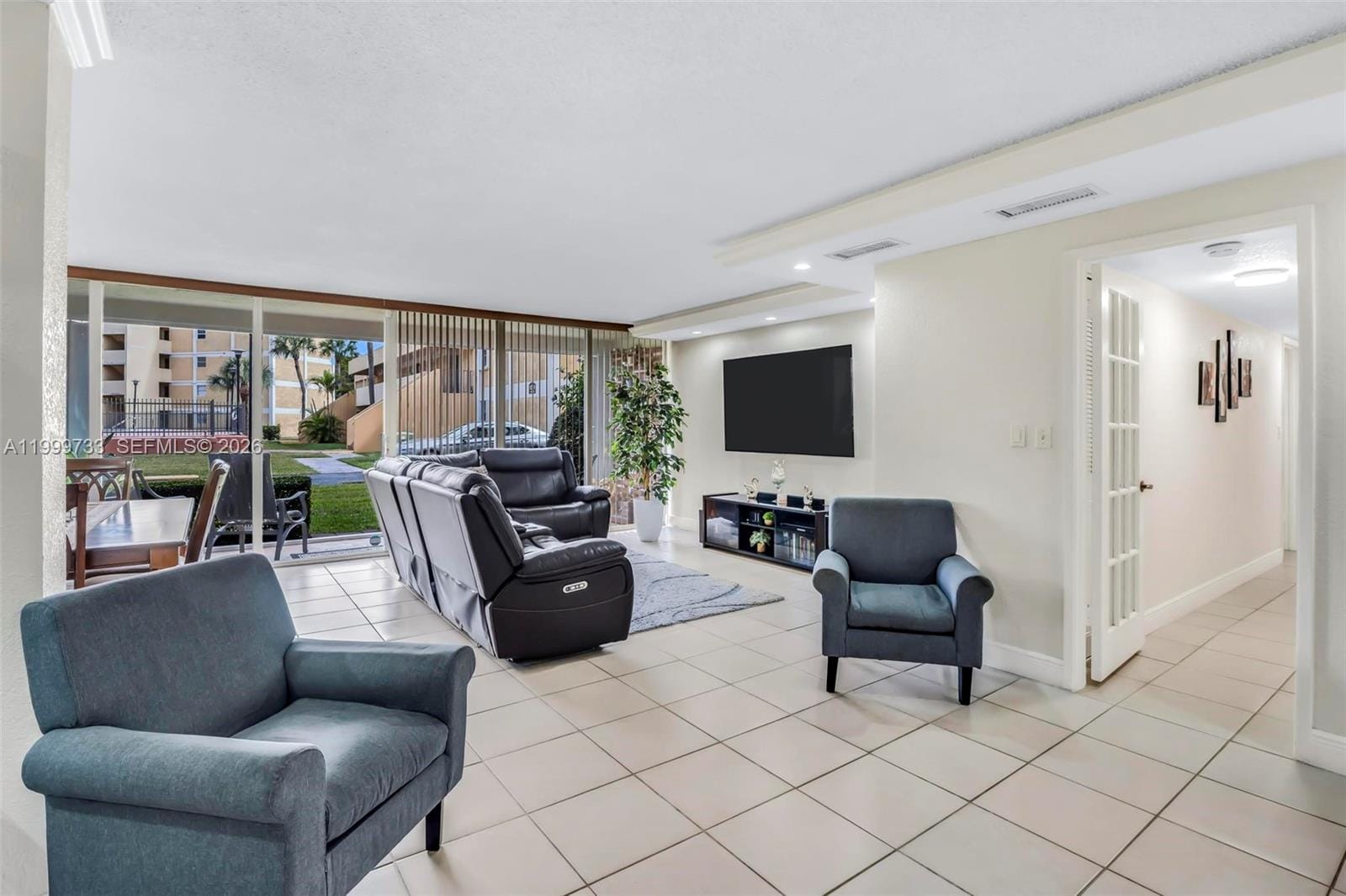 9210 Fontainebleau Boulevard 104 — photo 12