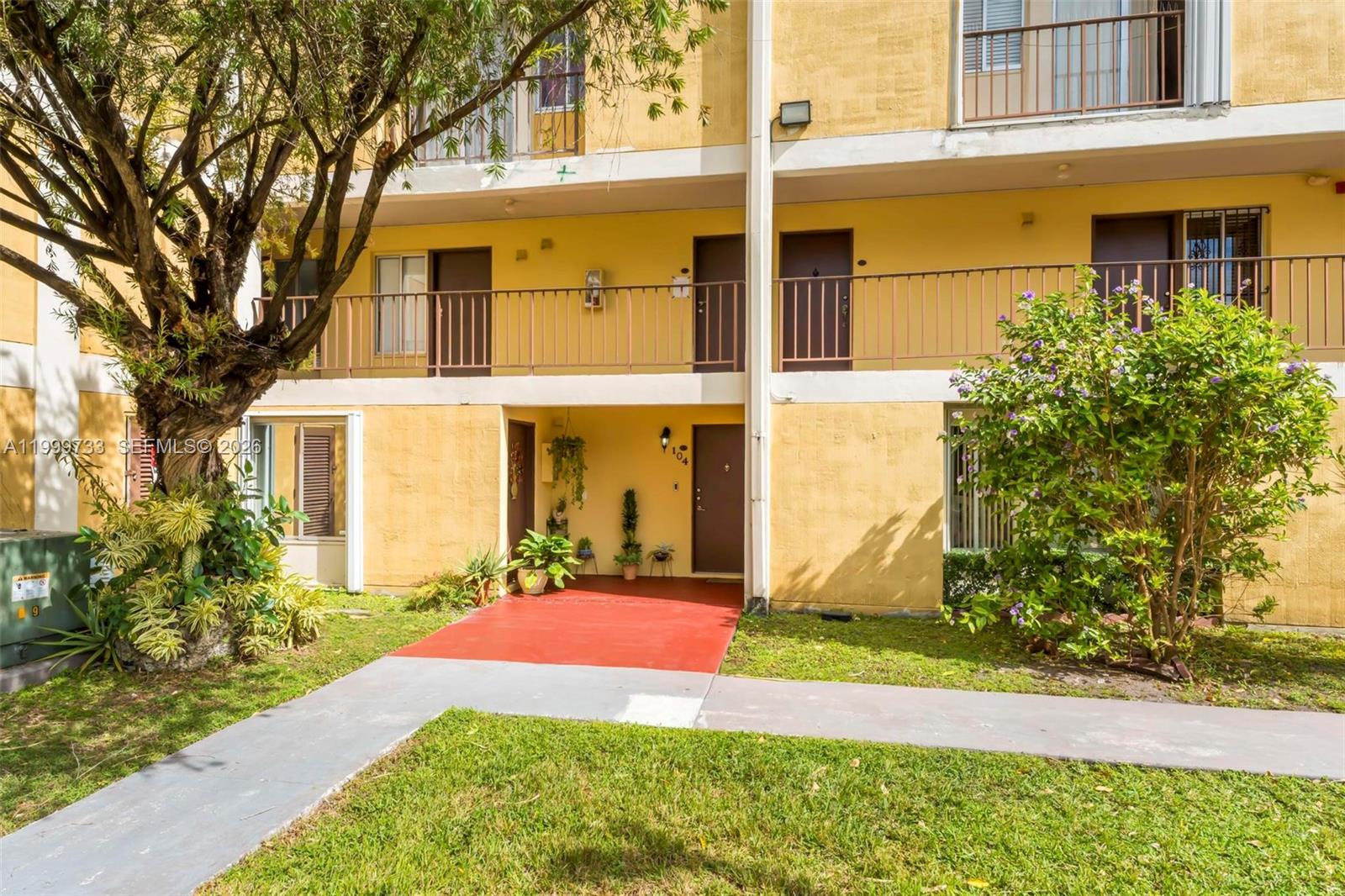 9210 Fontainebleau Boulevard 104, Miami, FL 33172, Miami