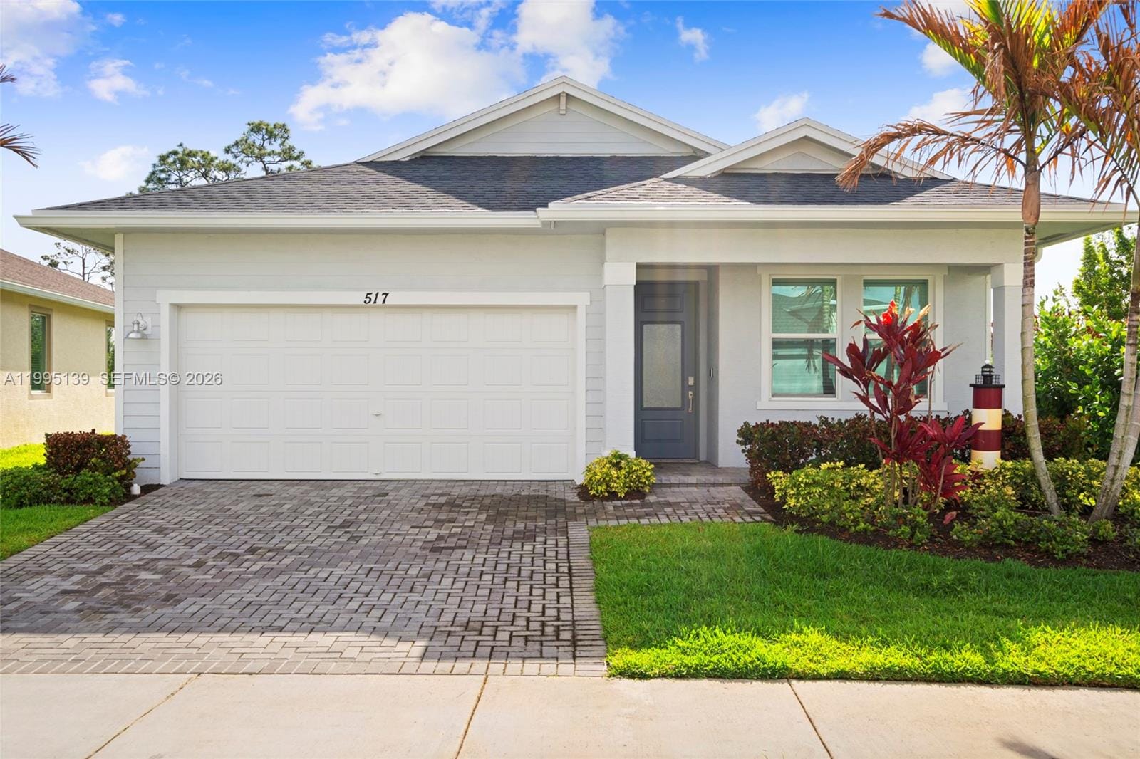 517 SE Twisted Bark Way, Port St. Lucie, FL 34984