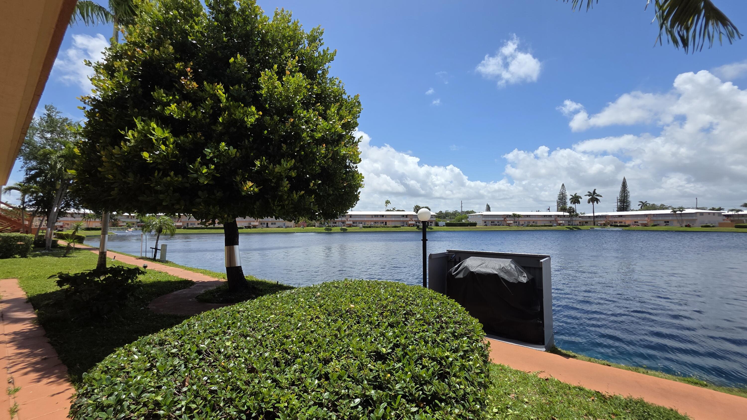 900 SW 10th Terrace 2s, Hallandale Beach, FL 33009, Hallandale Beach