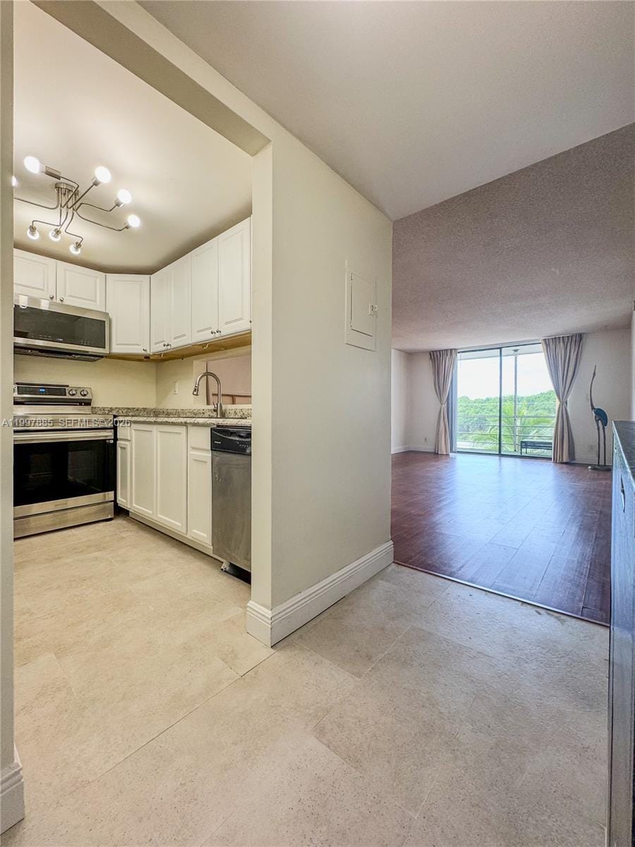 2935 NE 163rd Street 4T, North Miami Beach, FL 33160 photo 4