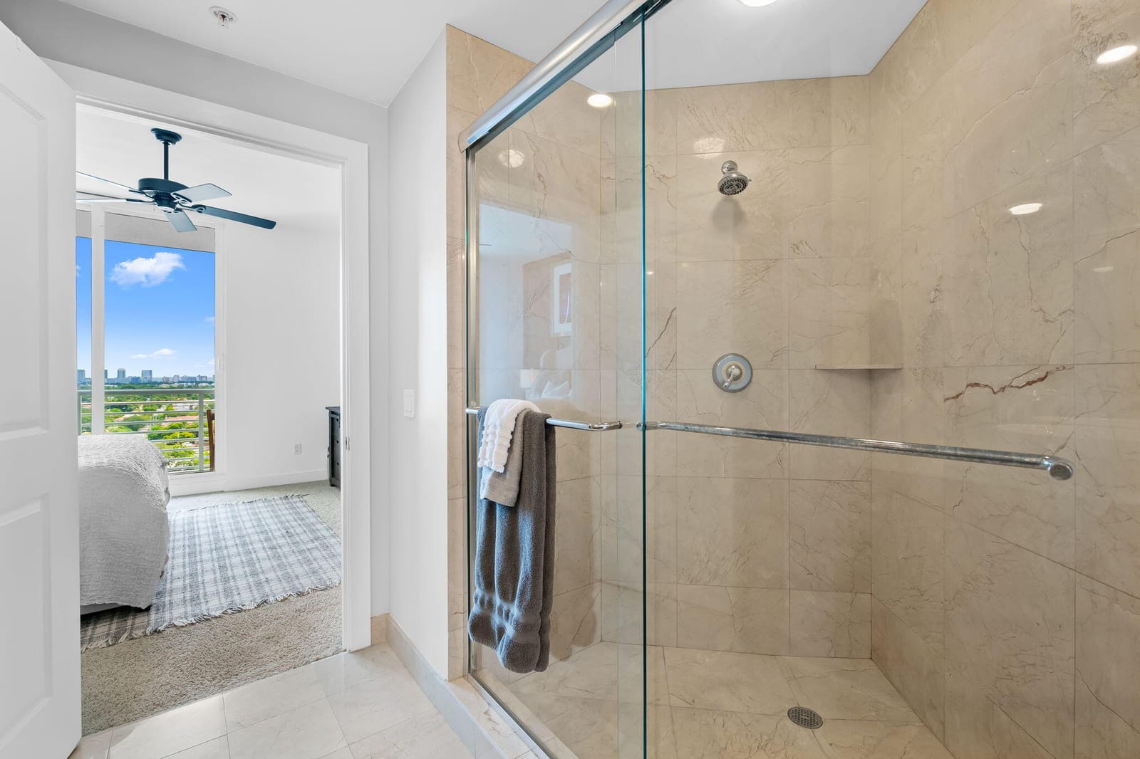 315 NE 3rd Avenue 1506, Fort Lauderdale, FL 33301 photo 15