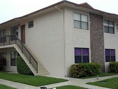 10050 Winding Lake Road 103 — photo 1
