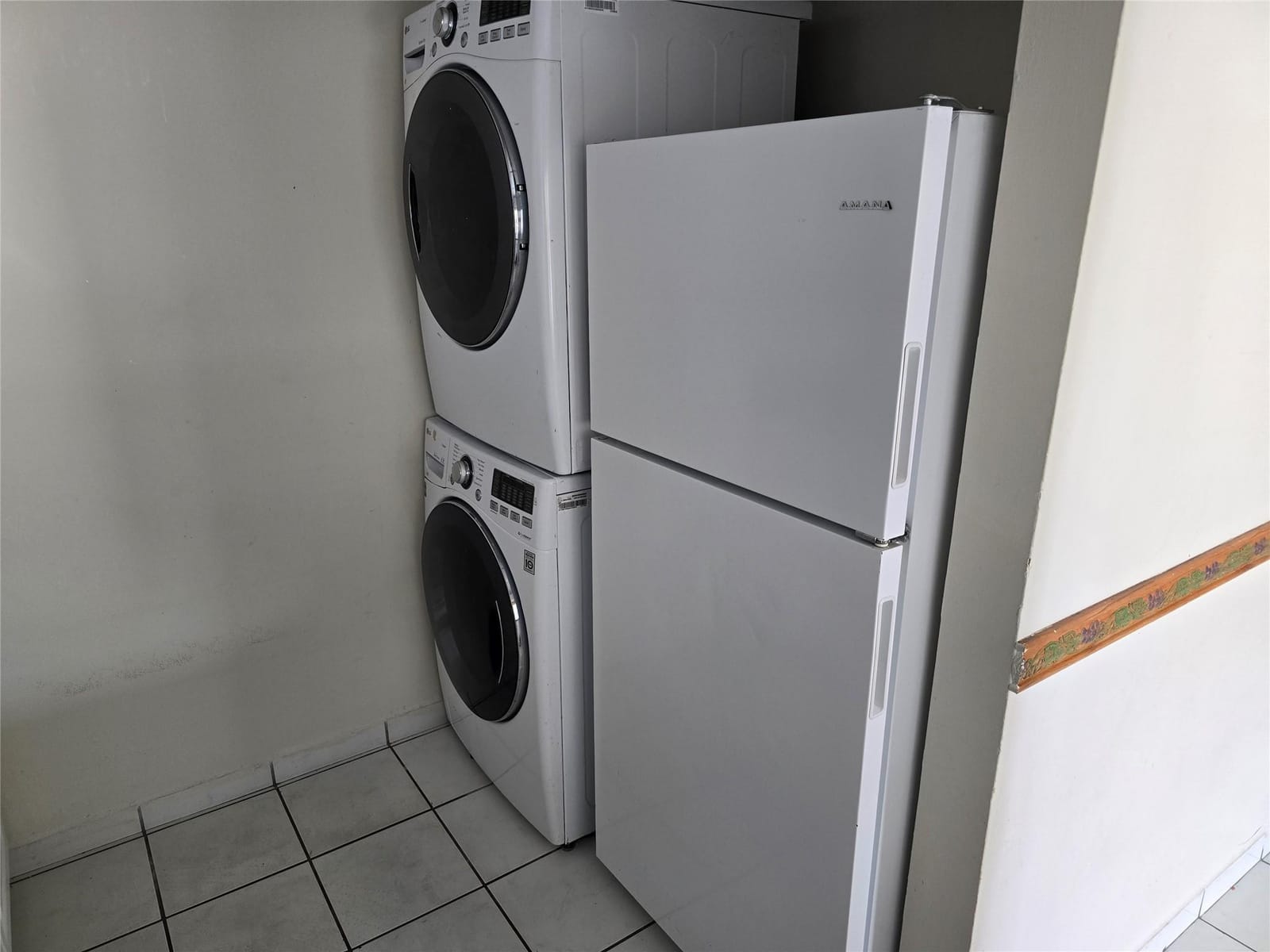 10050 Winding Lake Road 103 — photo 4