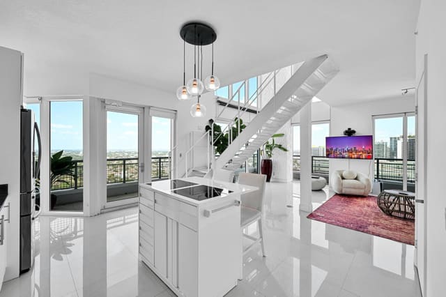 60 SW 13th Street 4013, Miami, FL 33130