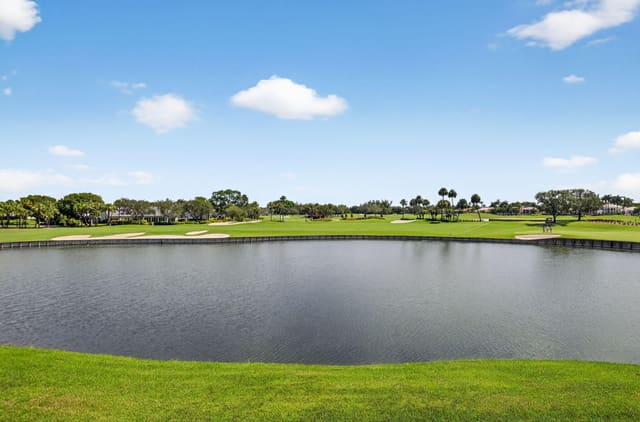21 Eastgate Drive D, Boynton Beach, FL 33436