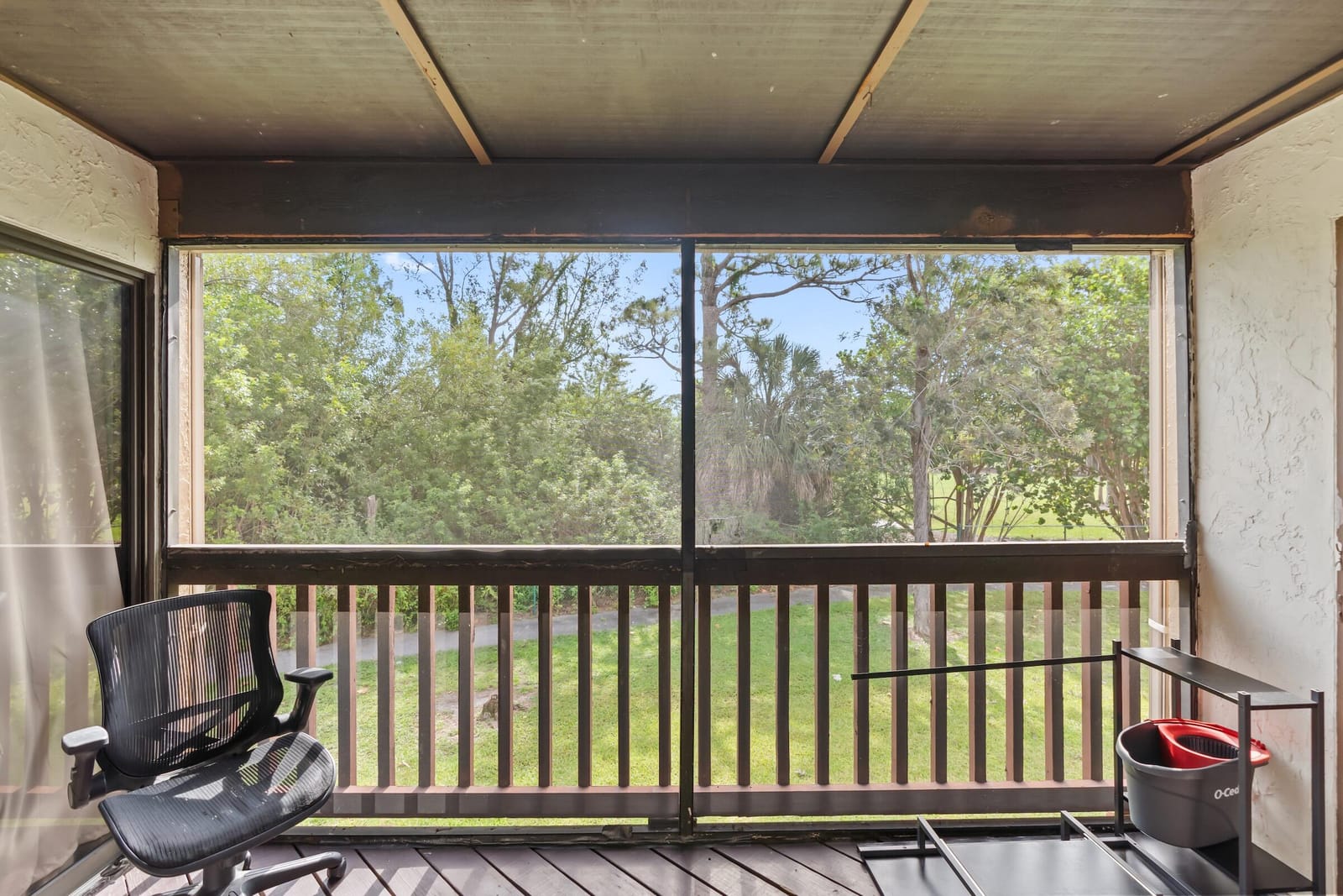 402 Lakeview Drive E, Royal Palm Beach, FL 33411 photo 16