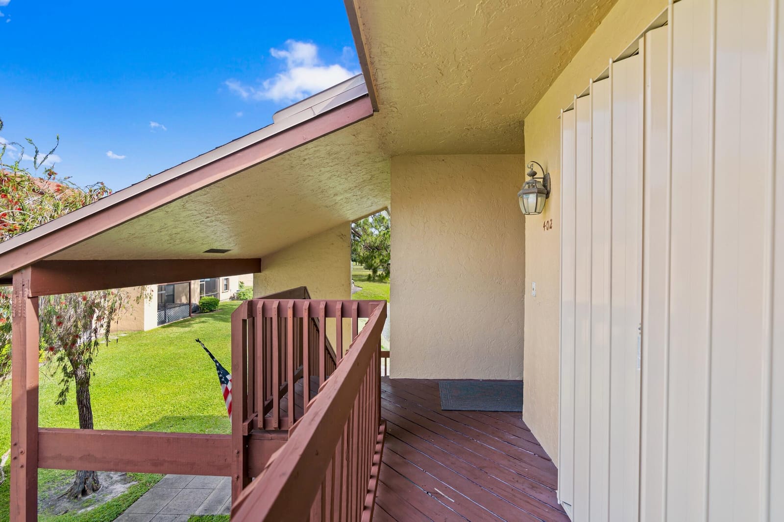 402 Lakeview Drive E, Royal Palm Beach, FL 33411 photo 9