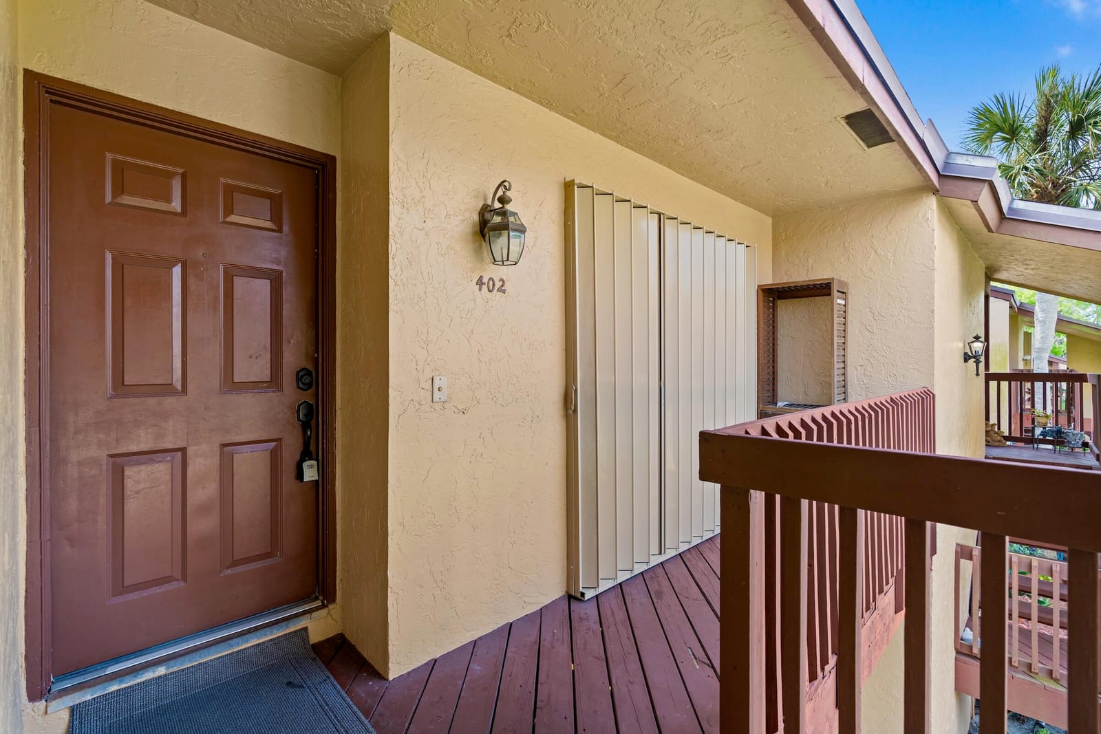 402 Lakeview Drive E, Royal Palm Beach, FL 33411 photo 10