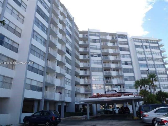 1300 NE Miami Gardens Drive 616E, Miami, FL 33179