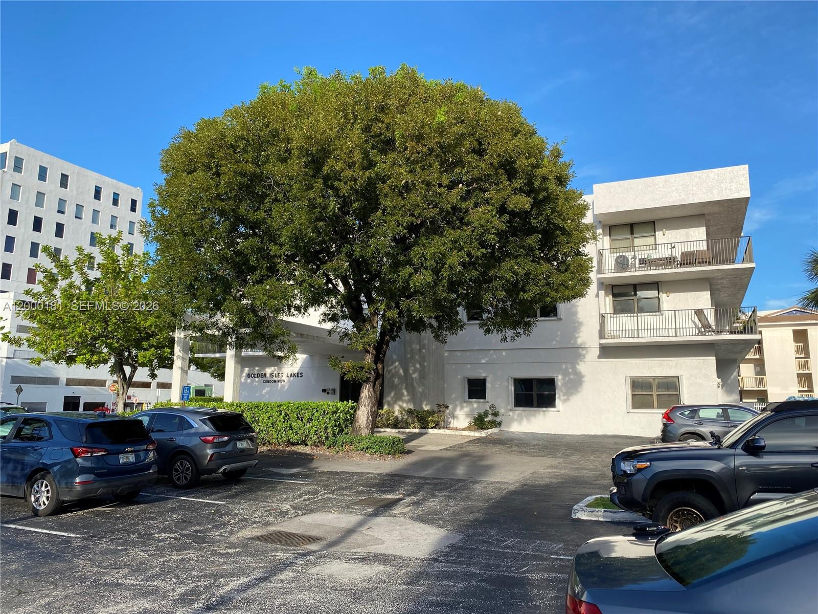 1900 Diana Drive 3D, Hallandale Beach, FL 33009, Hallandale Beach