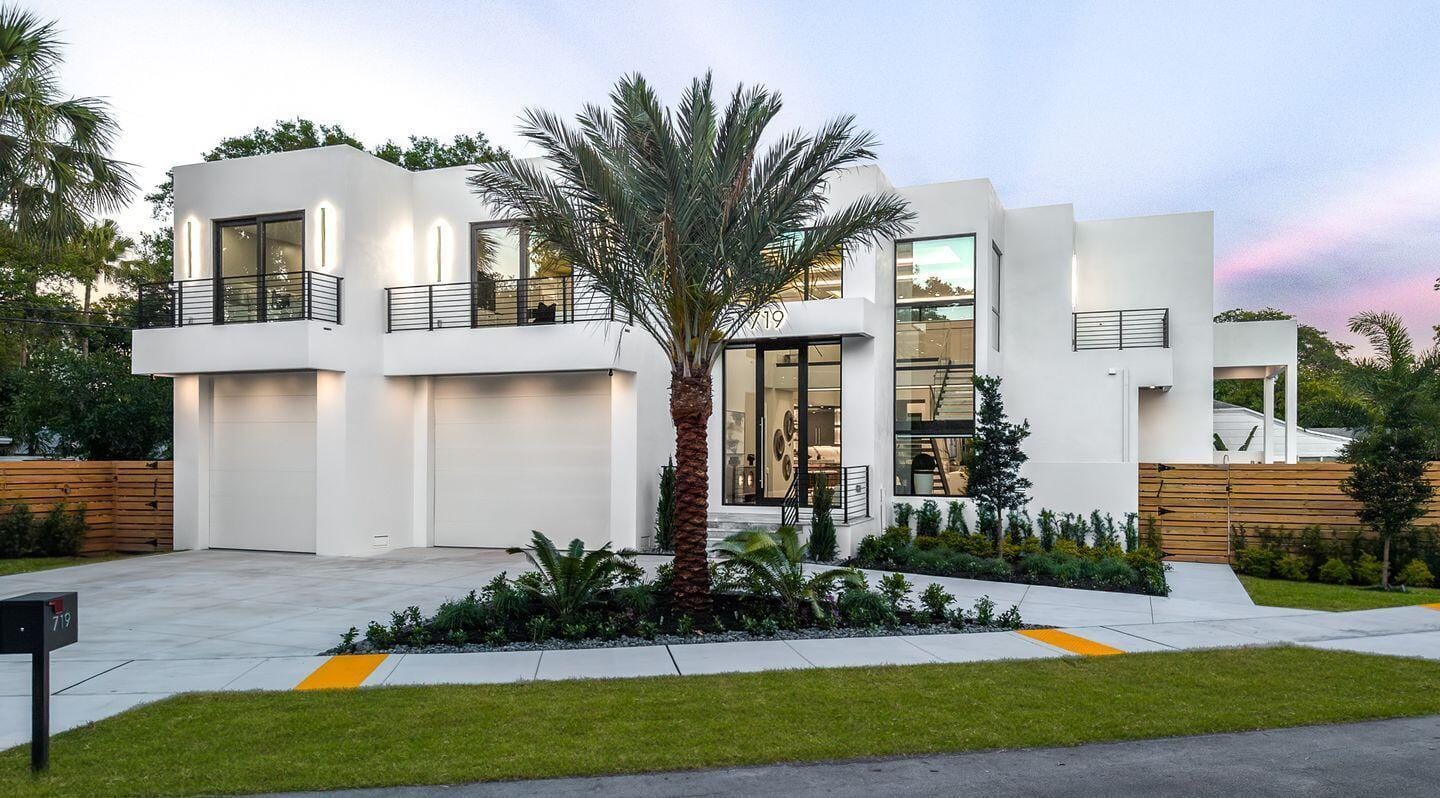 719 SW 11th Street — photo 3
