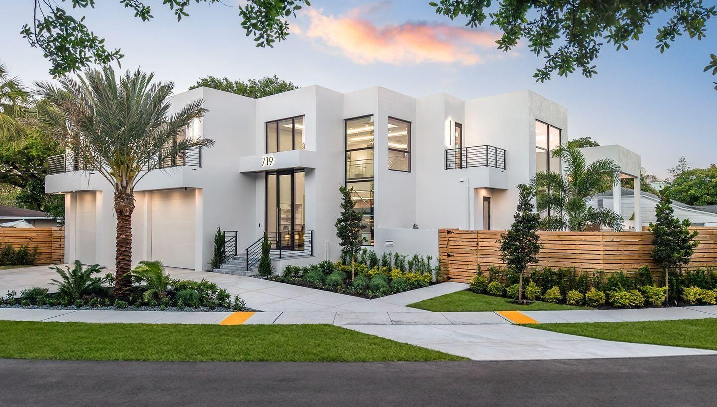 719 SW 11th Street — photo 4