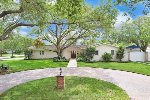 8300 SW 158th Street, sold in Southwood, Palmetto Bay, FL