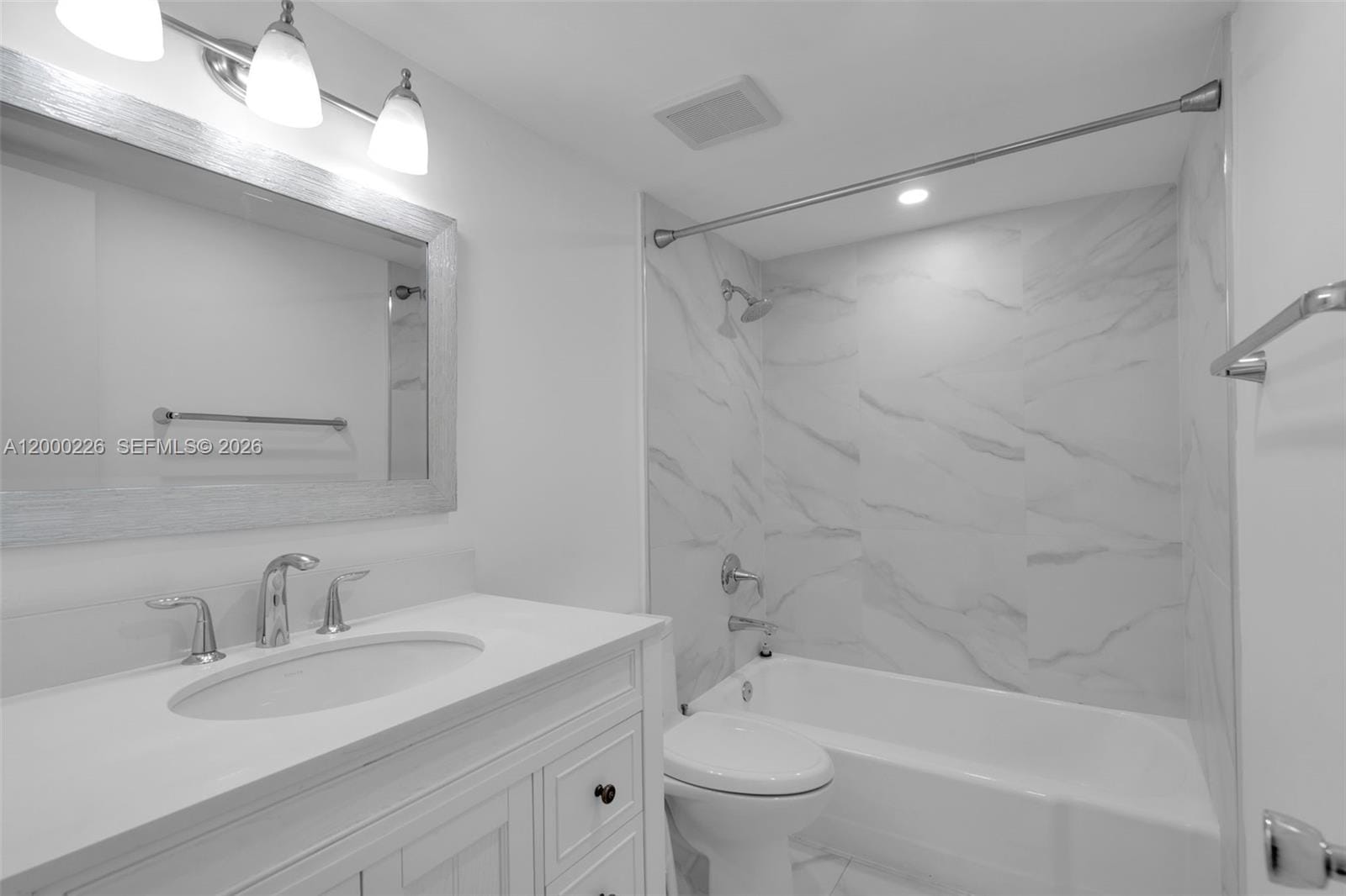 11960 NE 19th Drive 15, North Miami, FL 33181 photo 17